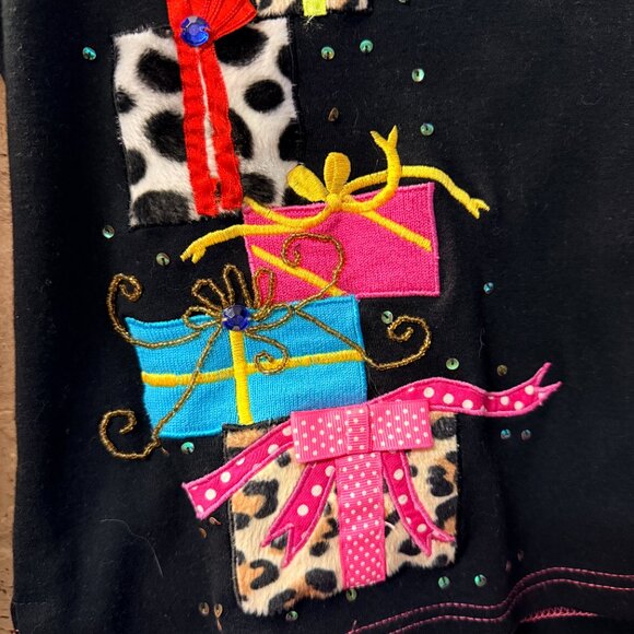 Berek The Collective Works by Takako Sakon Vintage Christmas Poodle Gift Stack - Picture 6 of 12